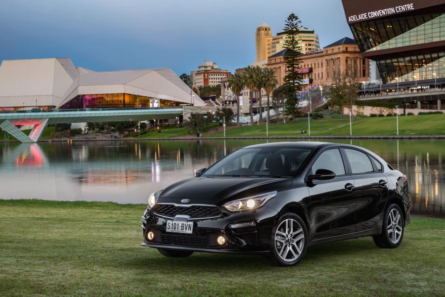 Kia Cerato Sport 2018 года  (AU) (фото 2 из 8)